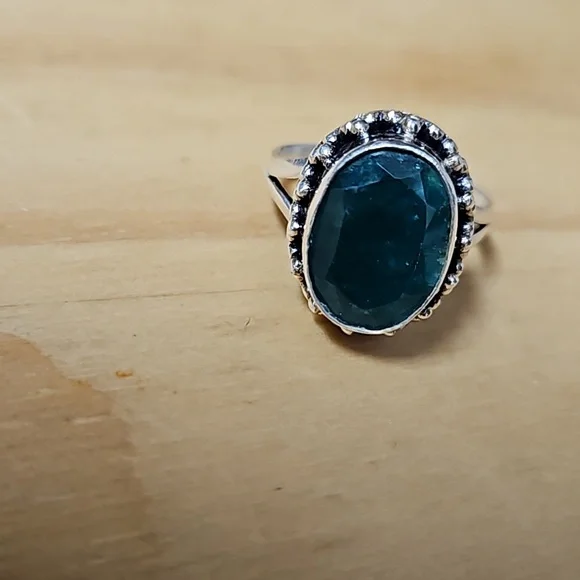 Raw emerald ring, silver - Picture 2 of 3
